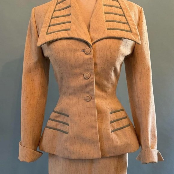 1950s Lilli Ann Hourglass Suit (as seen in Vogue's March 1956 ad) - Picture 6 of 8